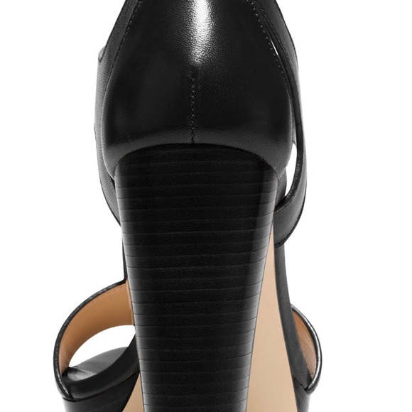 Michael Kors Plataform dress Sandals, just wear one night for a dinner!!!